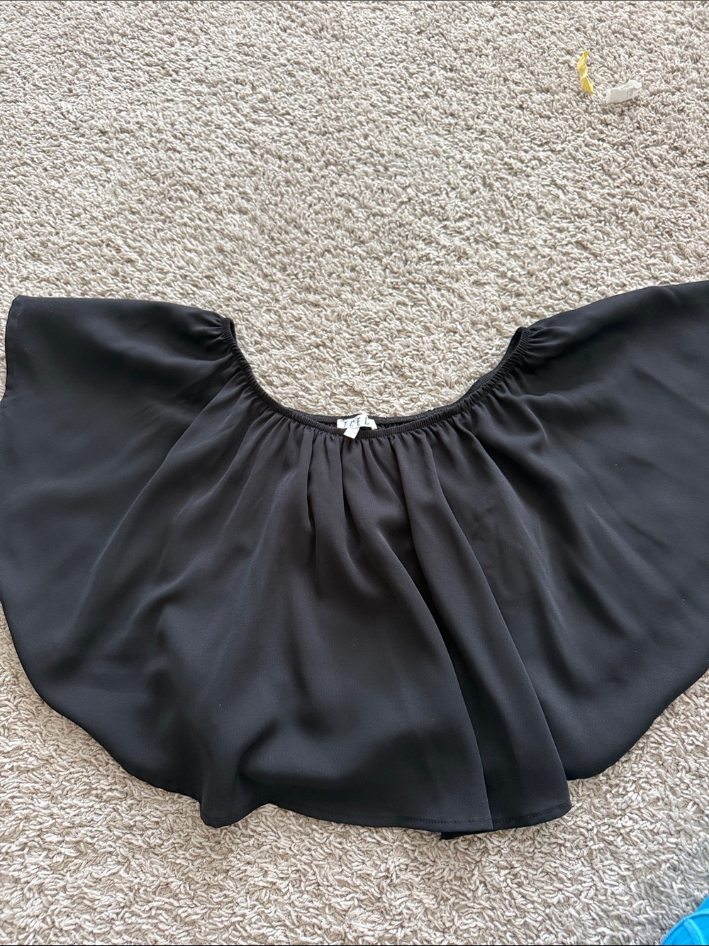 TCEC Black Off-the-Shoulder Crop Top